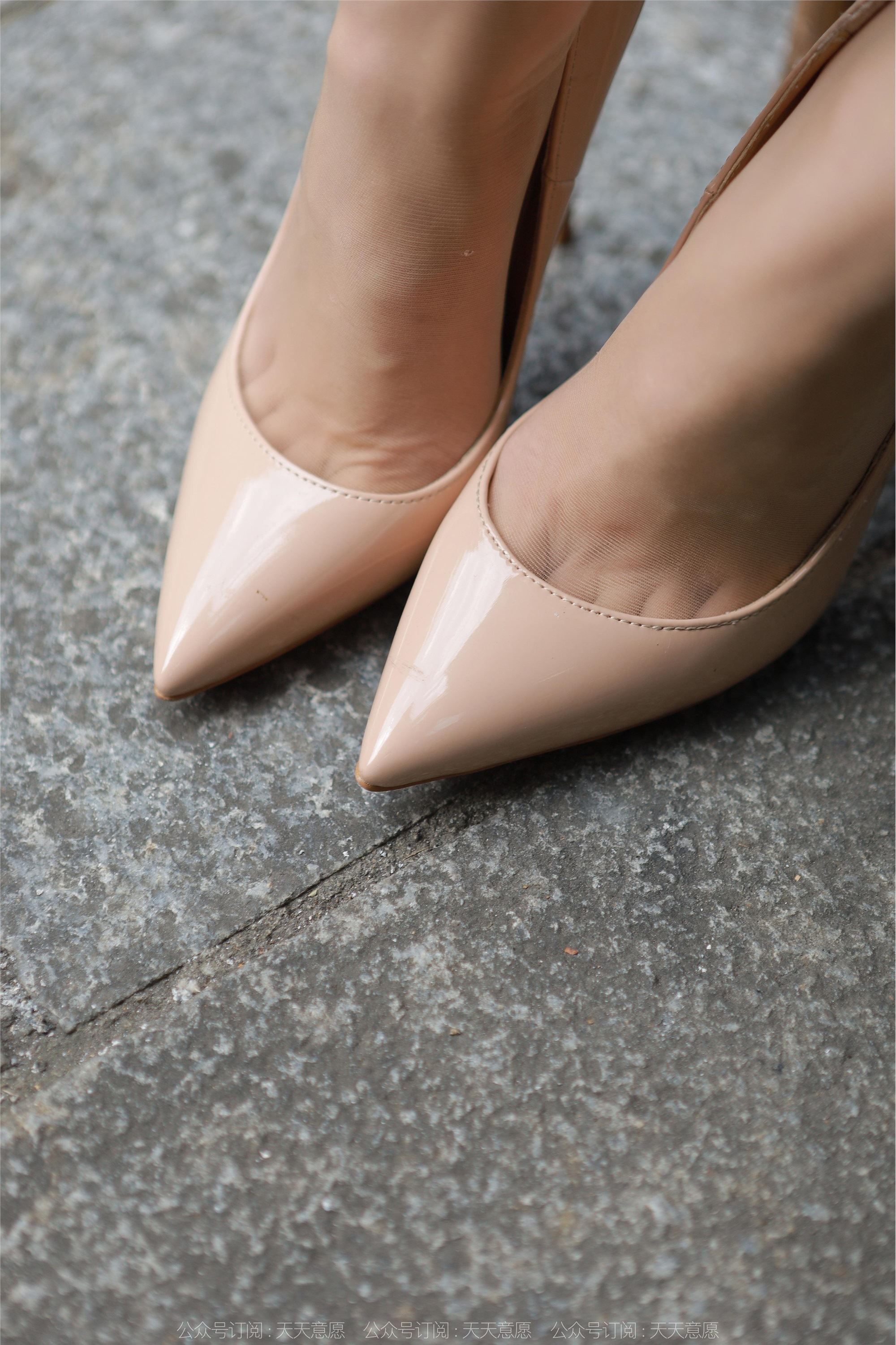 IESS异思趣向  2022.10.19 丝享家 1242 团团《阳光下的长腿》